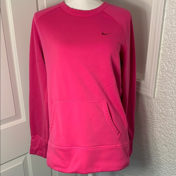 Nike Tops - Nike Pink Long Sleeve Therma Fit Size Large Sweatshirt